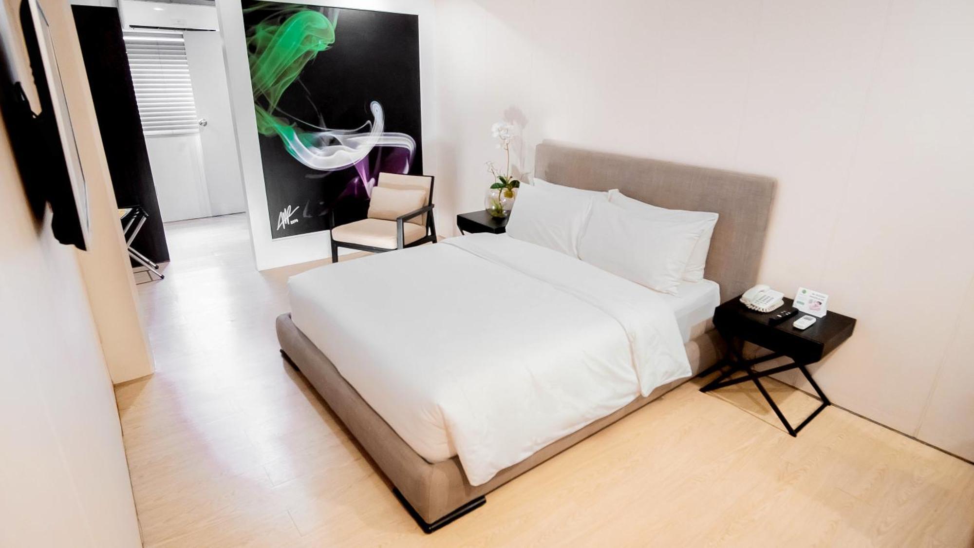 Green Sun Hotel Makati City Dış mekan fotoğraf
