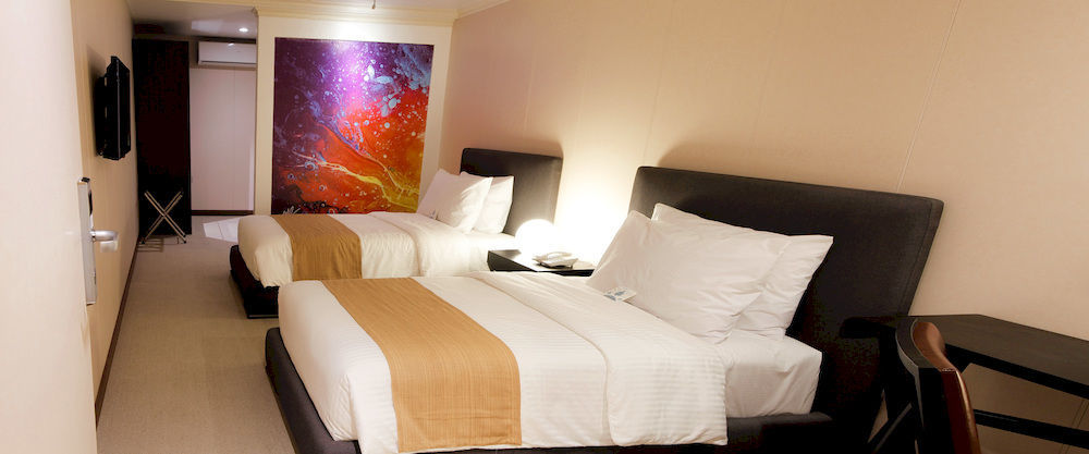 Green Sun Hotel Makati City Dış mekan fotoğraf