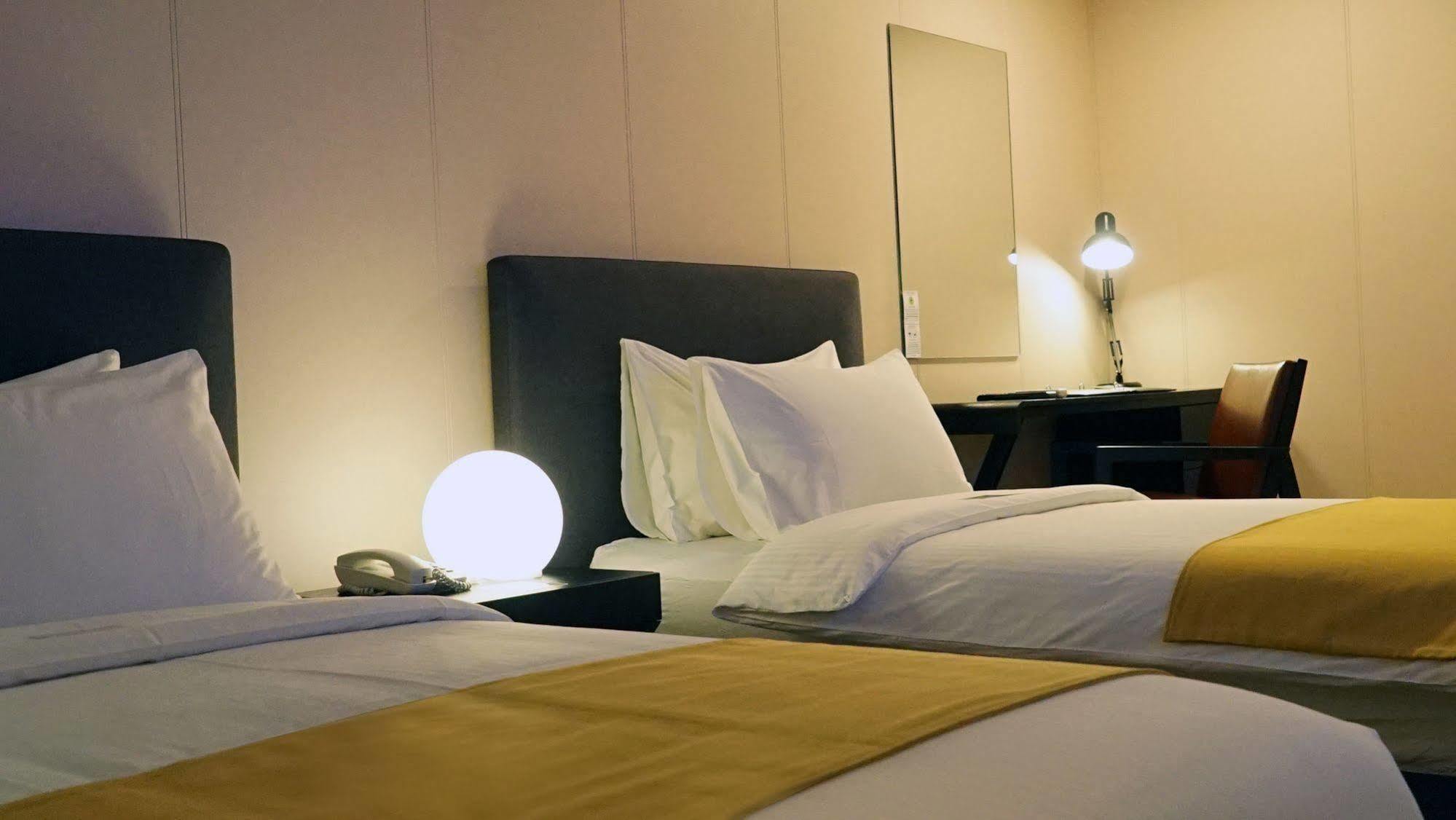 Green Sun Hotel Makati City Dış mekan fotoğraf